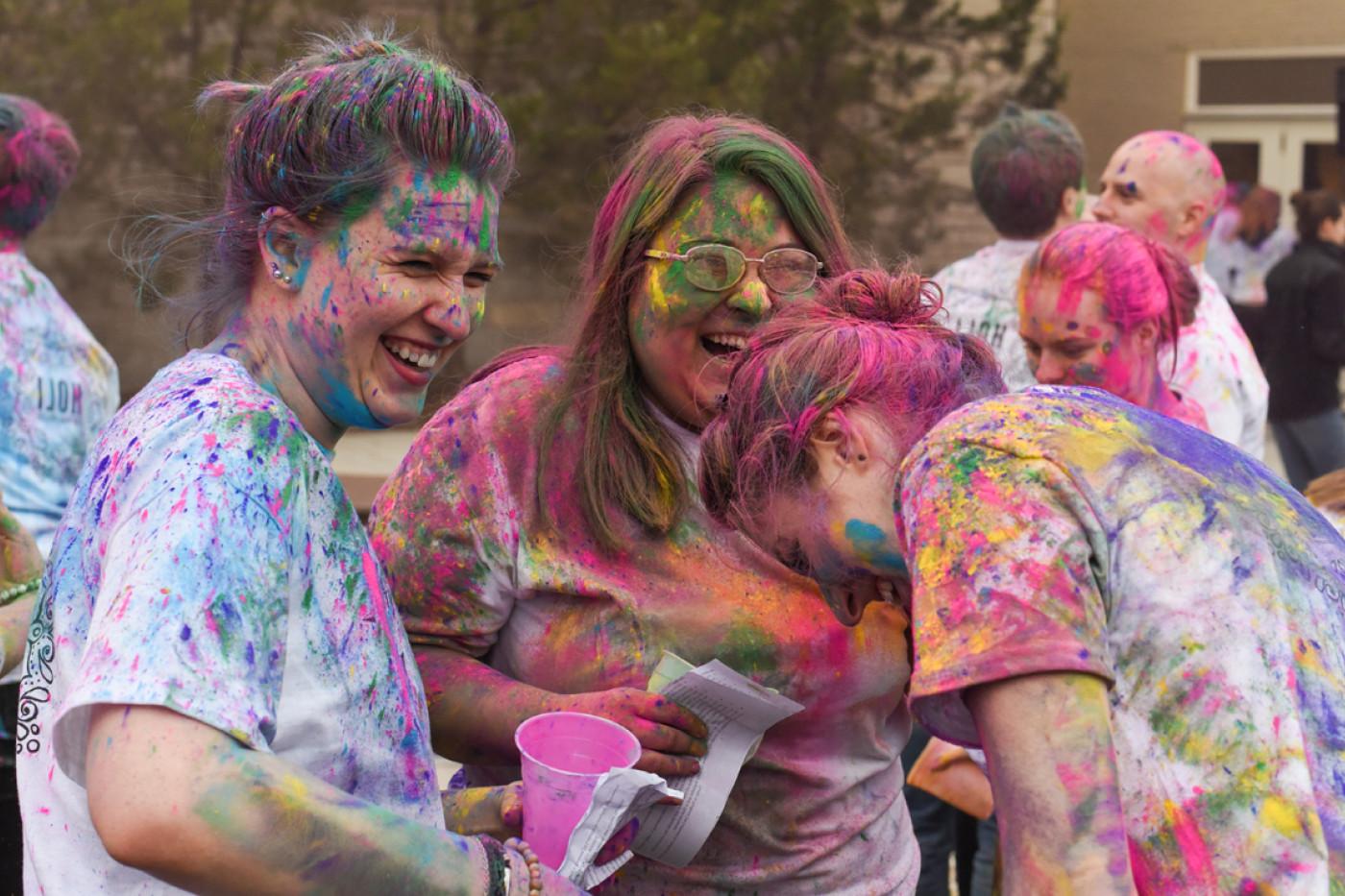 Carthage students celebrate Holi on campus.